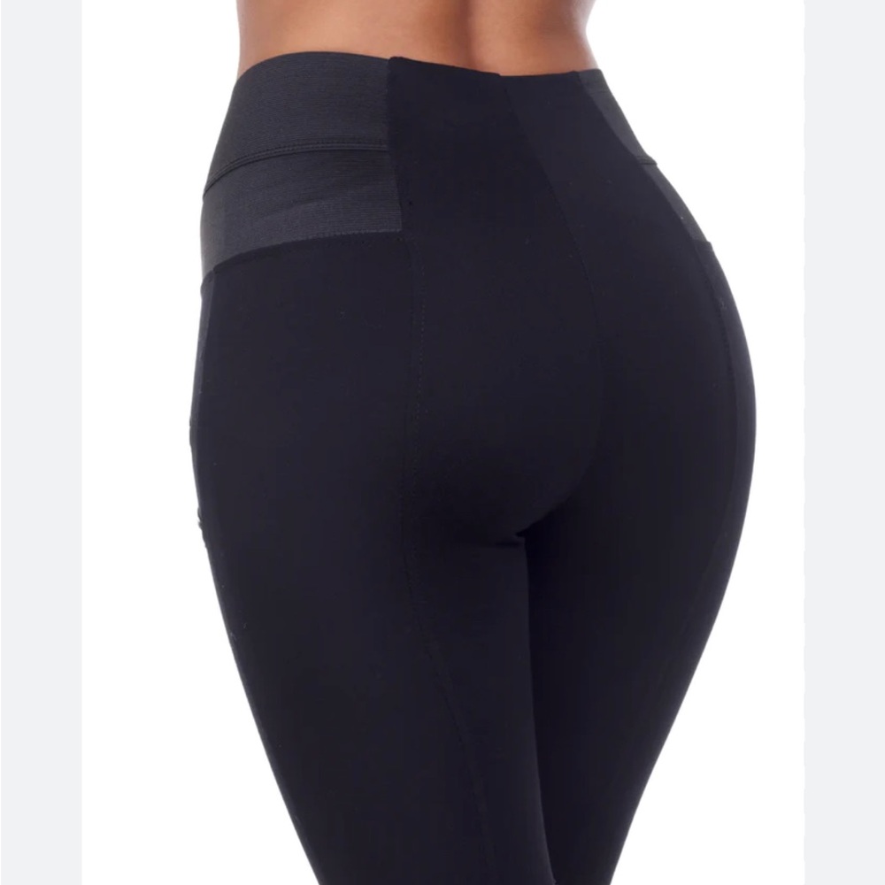 These leggings are your wardrobe must have